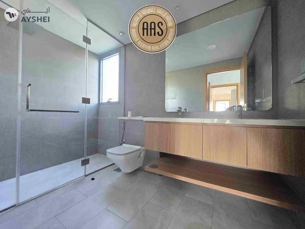 SINGLE ROW WITH LANDSCAPE GARDEN 4BR+MAID VILLA FOR RENT