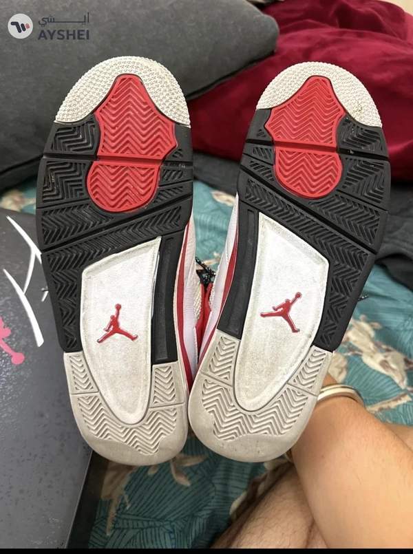 Jordan 4s