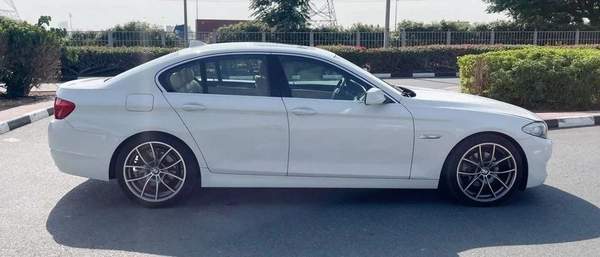 BMW 528i 3L-6CYL 240HP JAPANESE SPECIFICATION