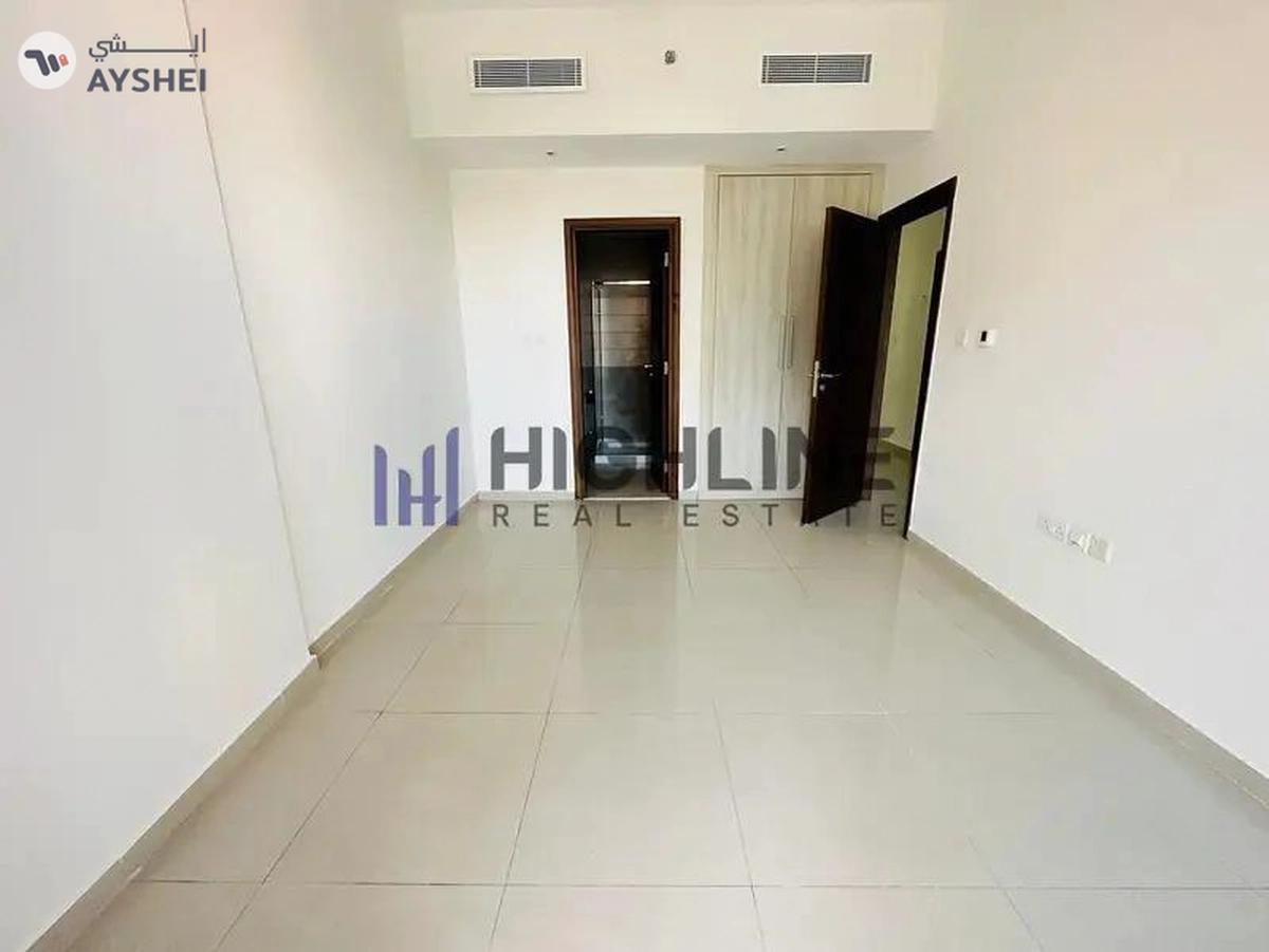 Magnificent | Ready To Move | Close Kitchen-4-4