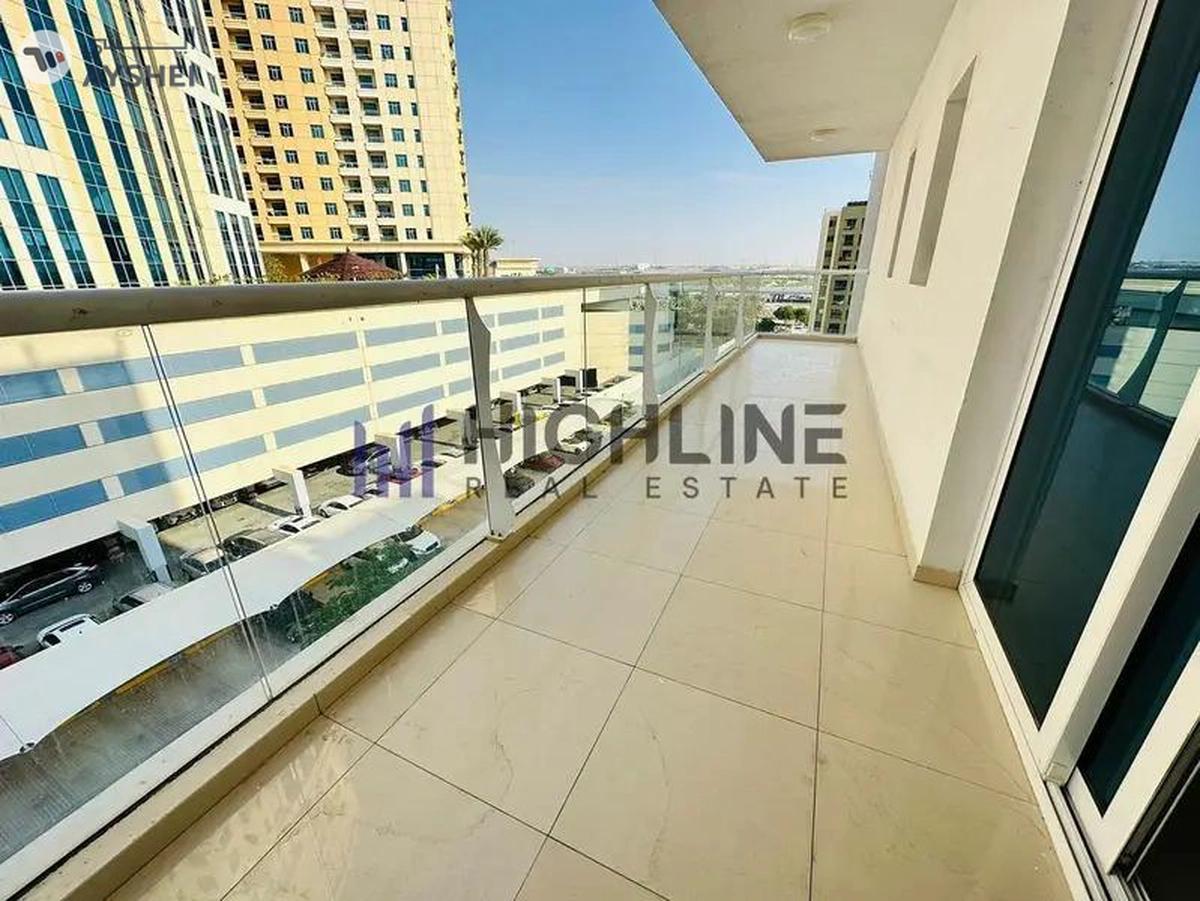 Magnificent | Ready To Move | Close Kitchen-7-7