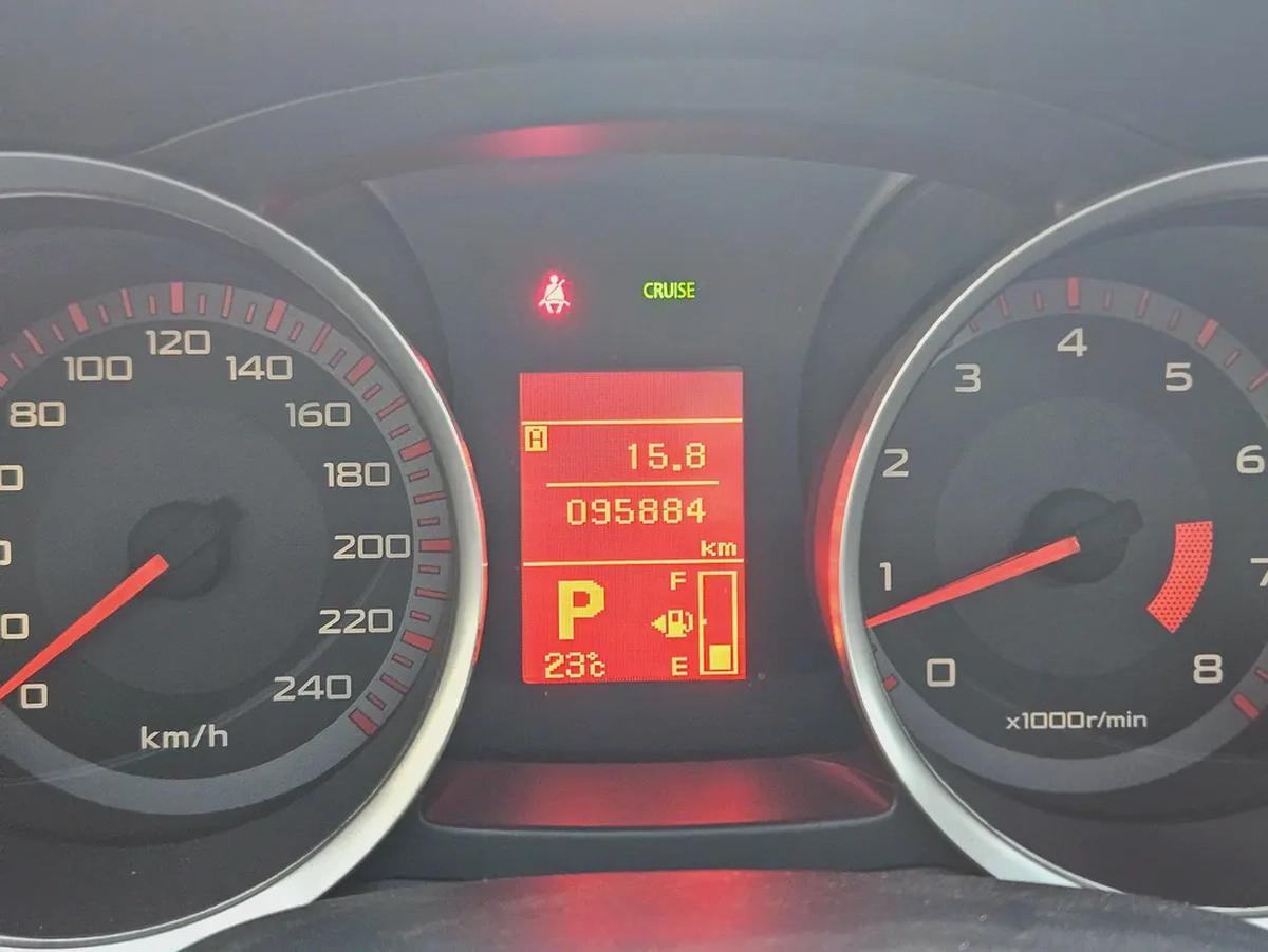 Mitsubishi Lancer 2010 Japan FRESH Import Full Option TOP New Condition Car Low KM 2 keys-11-11