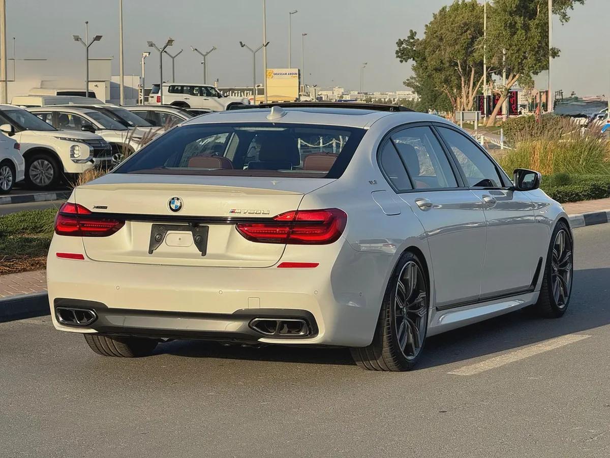 BMW M760LI V12 2017 56000km only - 4.5 Auction Grade - Japan Import - Clean Title-4-4