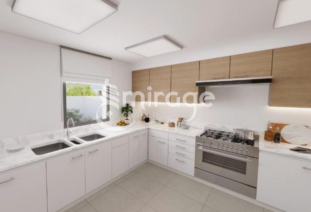 Perfect 4BR | Single Row | Great Location-2-2