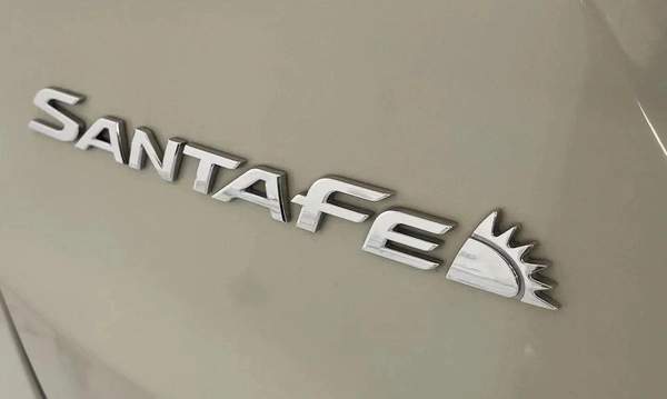Hyundai Santa Fe GLS 3.3L-6CYL GCC SPECIFICATION