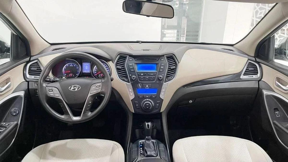 Hyundai Santa Fe GLS 3.3L-6CYL GCC SPECIFICATION-6-6