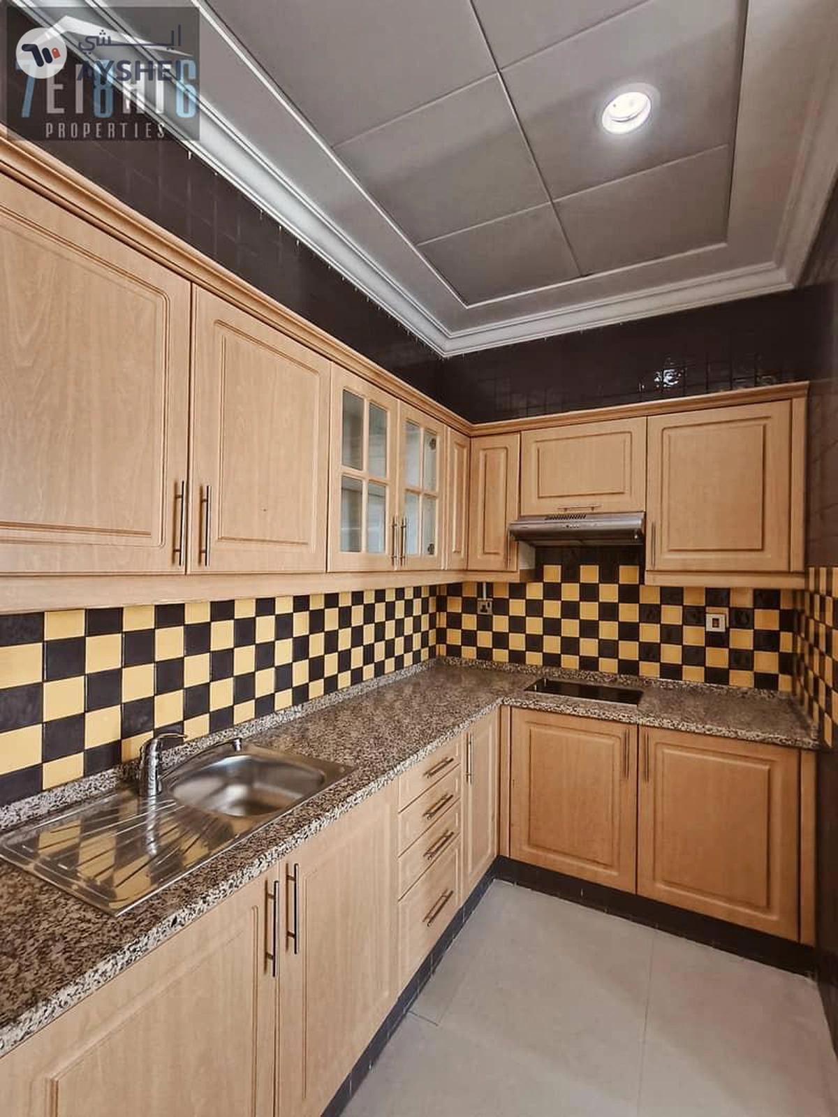 5 b/r modern design semi-indep villa with large living room + outside maids room-10-10