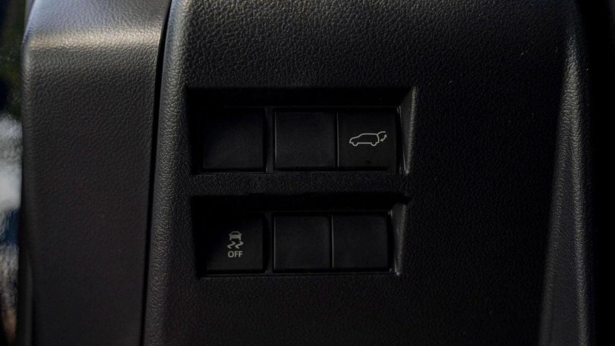 Toyota Land Cruiser LC300 VX 4.0\(LHD)-18-18