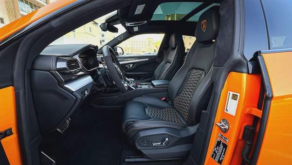 2021 | Lamborghini URUS | Warranty | Orange |