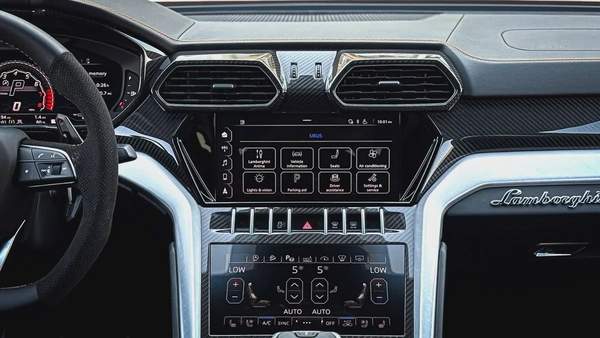 2021 | Lamborghini URUS | Warranty | Orange |