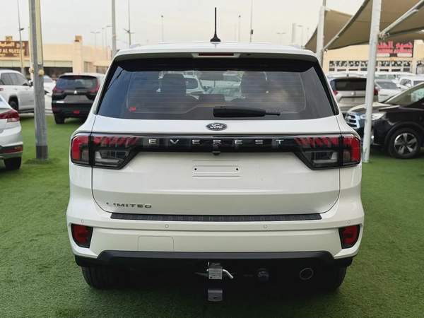 GCC 2024 FREE ACCIDENT FAST OWNER LOW MILEAGE 10,000KM SERVICE HISTORY AGENCY ANDER WARRANTY EXCELLE