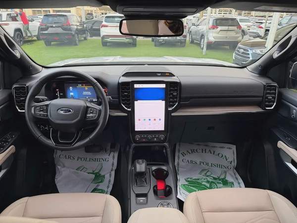 GCC 2024 FREE ACCIDENT FAST OWNER LOW MILEAGE 10,000KM SERVICE HISTORY AGENCY ANDER WARRANTY EXCELLE