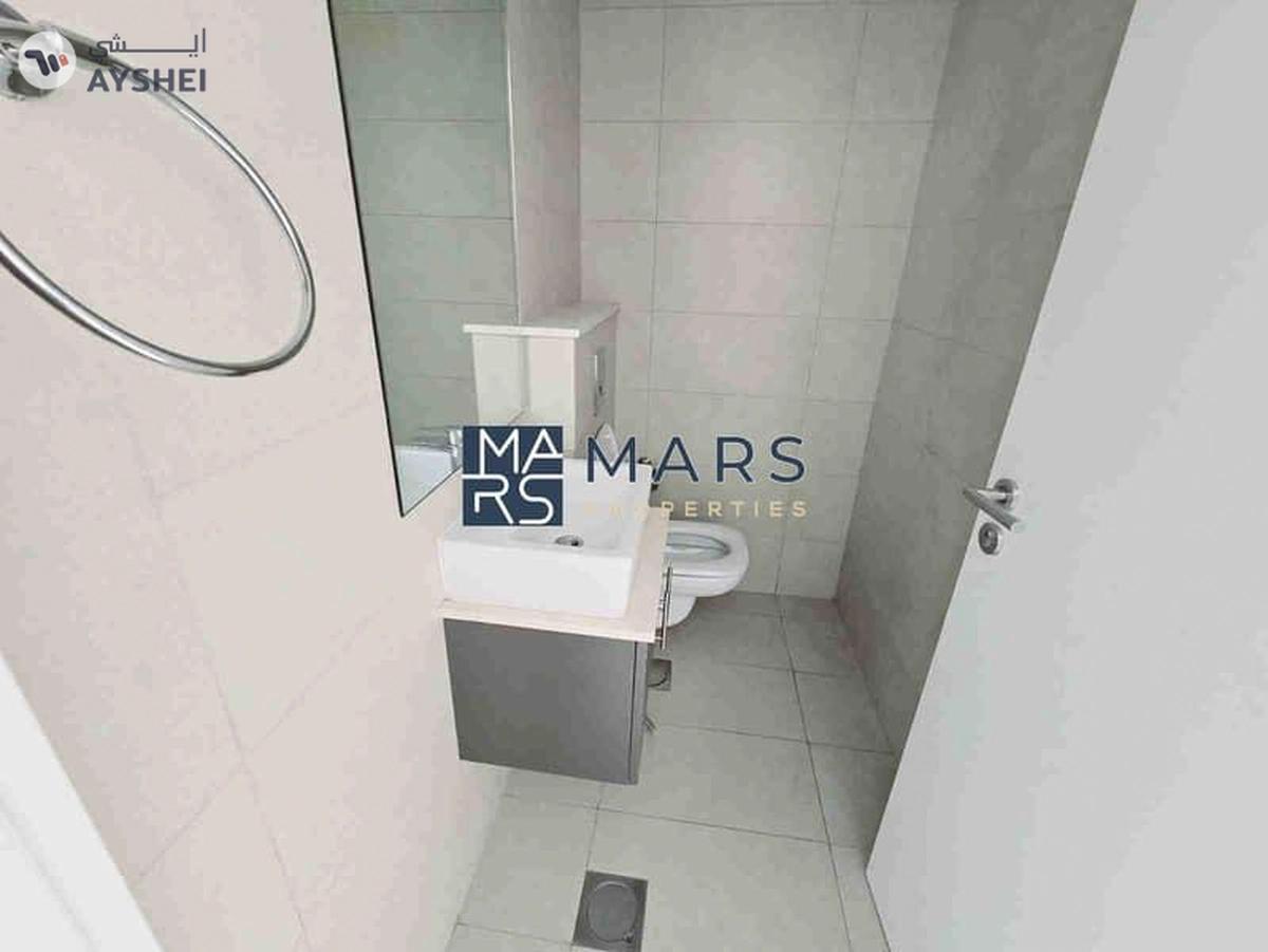 Brand New 3 Bhk townhouse available for rent- limited offer!-4-4