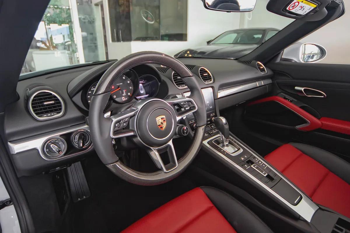 Brand New Porsche 718 Boxster 2024 | GCC |Only 500 KM-10-10
