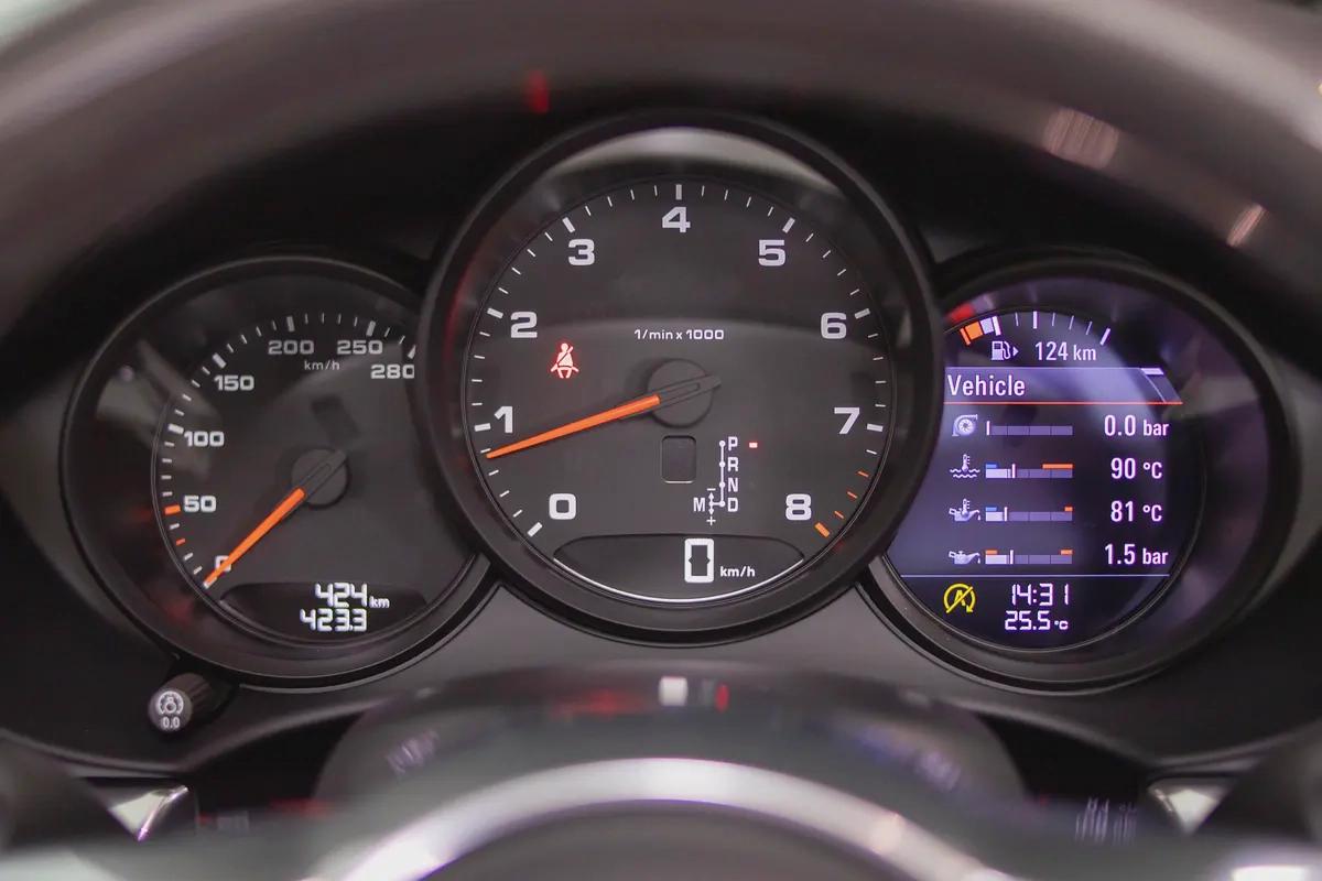 Brand New Porsche 718 Boxster 2024 | GCC |Only 500 KM-17-17