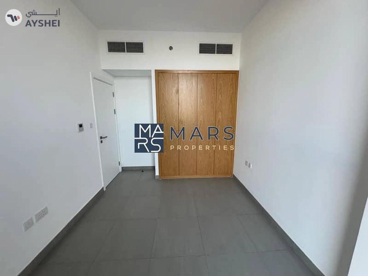 | BRAND NEW | SPACIOUS 1 BEDROOM | PRIME LOCATION |-5-5