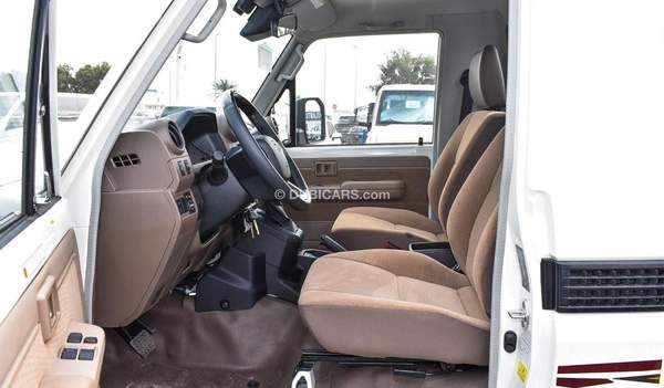 Toyota Land Cruiser Pick Up 2.8L Diesel Auto Transmission