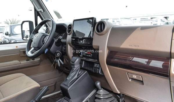 Toyota Land Cruiser Pick Up 2.8L Diesel Auto Transmission