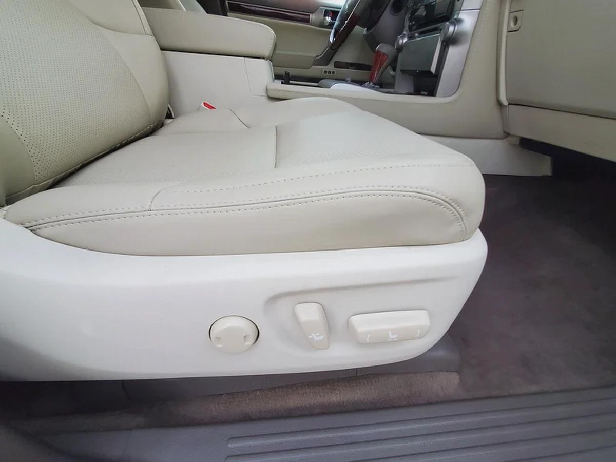 LEXUS GX460 2010 FACELIFTED 2021 G.C.C FULL OPTION IN EXCELLENT CONDITION-3-3