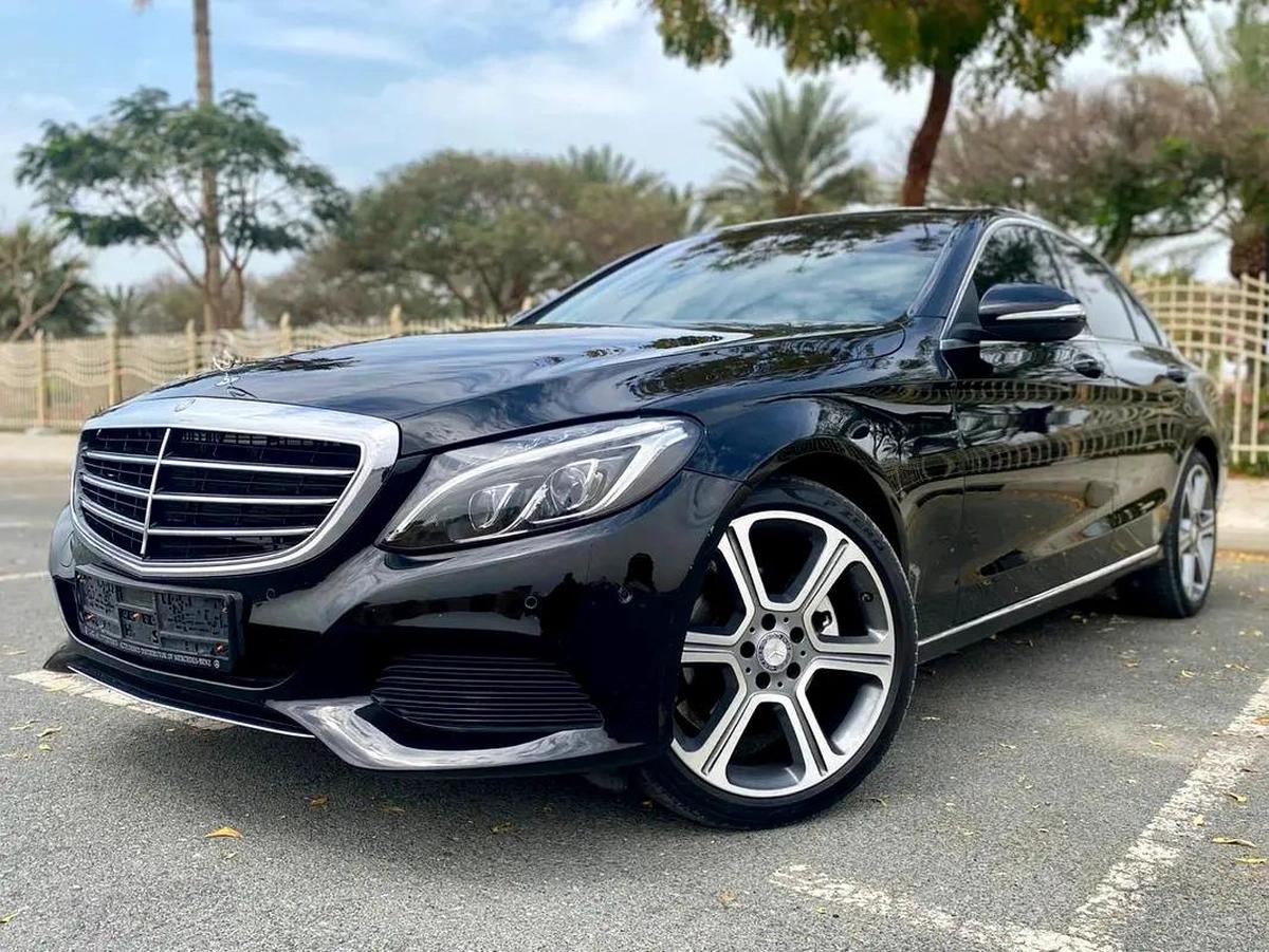 2015 MERCEDES C200 || GCC || ACCIDENT FREE || FULL OPTION || EXCELLENT CONDITION-0-0