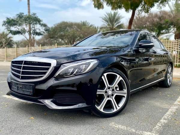 2015 MERCEDES C200 || GCC || ACCIDENT FREE || FULL OPTION || EXCELLENT CONDITION
