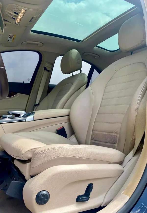 2015 MERCEDES C200 || GCC || ACCIDENT FREE || FULL OPTION || EXCELLENT CONDITION