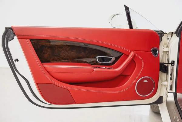 2872 PM | BENTLEY CONTINENTAL GT SPEED 2013 | NAIM AUDIO | PRISTINE CONDITION |1 YEAR WARRANTY| GCC