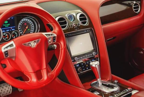 2872 PM | BENTLEY CONTINENTAL GT SPEED 2013 | NAIM AUDIO | PRISTINE CONDITION |1 YEAR WARRANTY| GCC