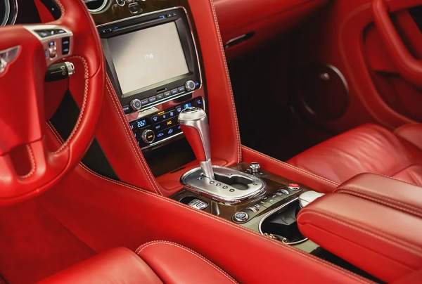 2872 PM | BENTLEY CONTINENTAL GT SPEED 2013 | NAIM AUDIO | PRISTINE CONDITION |1 YEAR WARRANTY| GCC