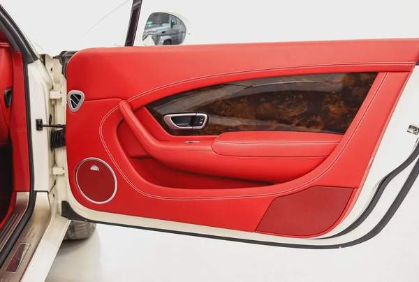 2872 PM | BENTLEY CONTINENTAL GT SPEED 2013 | NAIM AUDIO | PRISTINE CONDITION |1 YEAR WARRANTY| GCC