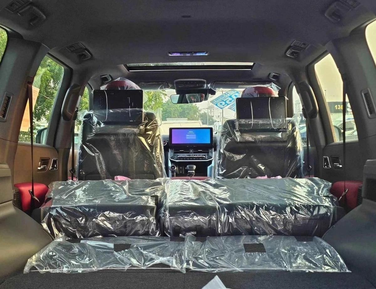 Toyota Land Cruiser GR SPORT TWIN TURBO | 3.5L PETROL V6 / RADAR / 360*CAMERA / LEATHER WITH MEMORY-10-10