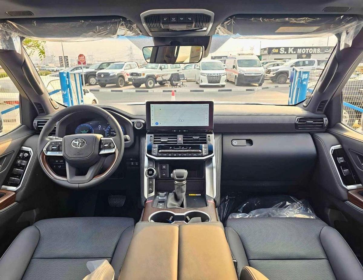 Toyota Land Cruiser VX /4.0L PETROL V6 /RADAR /BIG DVD/JBL SPEAKERS / REAR ENTERTAINMENT DVD /MID OPTION (CODE#VX4MA)-16-16