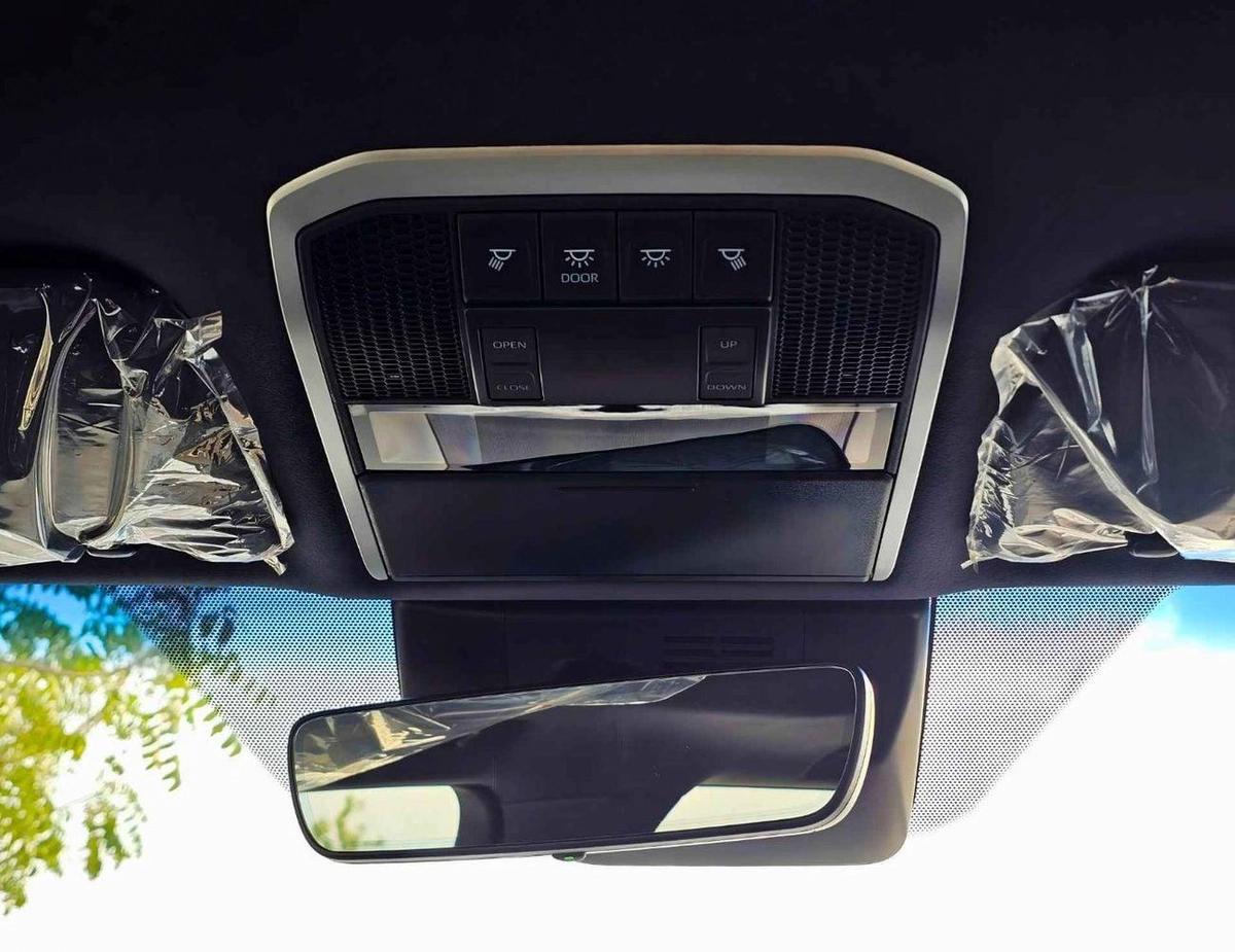Toyota Land Cruiser VX /4.0L PETROL V6 /RADAR /BIG DVD/JBL SPEAKERS / REAR ENTERTAINMENT DVD /MID OPTION (CODE#VX4MA)-19-19