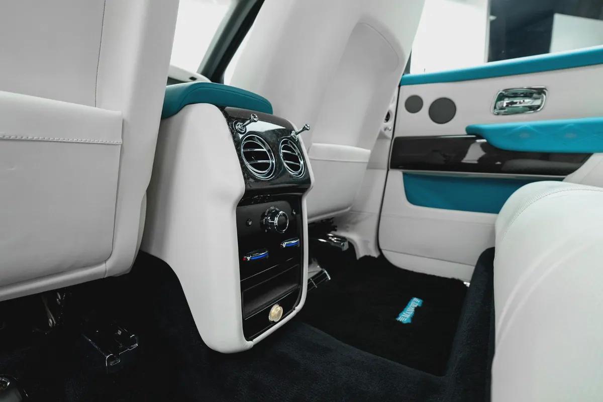 2021 ROLLS ROYCE CULLINAN WITH MANSORY KIT | 1 YEAR WARRANTY-18-18