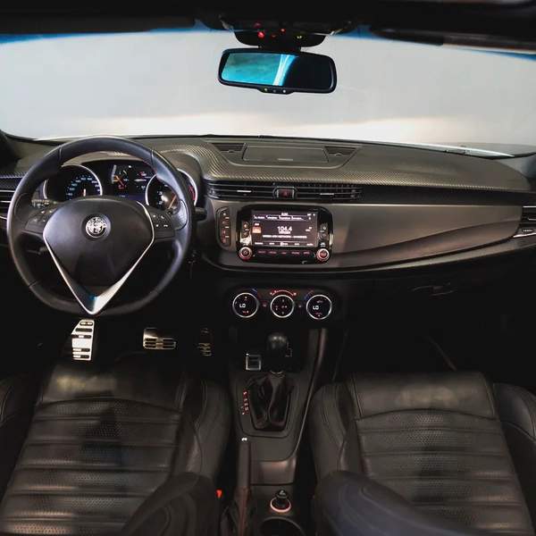 AED 861 pm • 0% Downpayment • Alfa Romeo Giulietta Veloce • Agency Warranty