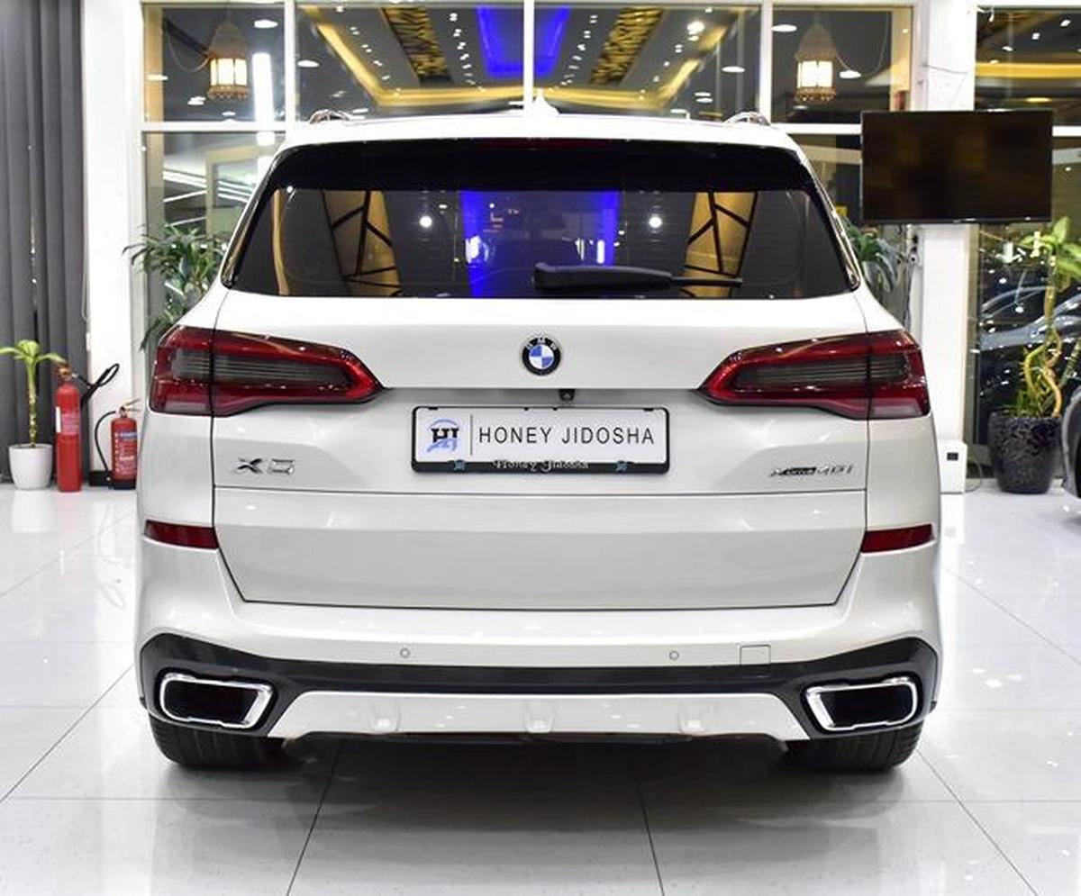 BMW X5 xDrive40i M-Kit ( 2019 Model ) in White Color GCC Specs-11-11