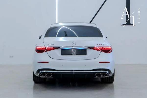 2024 Mercedes S63 AMG,V8 Biturbo Eperfomance, Excellent Condition, Fully Loaded, Korean Spec