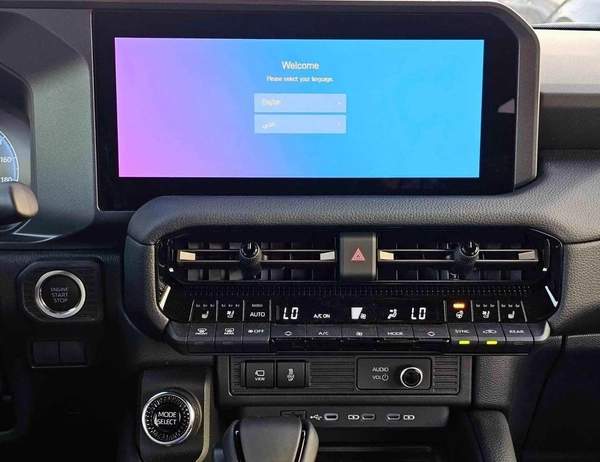 Toyota Prado PLATINUM | 2.8L V4 DIESEL | TOP VARIANT | 360* CAMERA | DIFF LOCK | SUNROOF