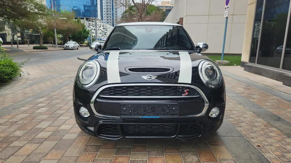 2018 COOPER S ( JCW) || FULLY LOADED || full agency services || Original paint-0-0