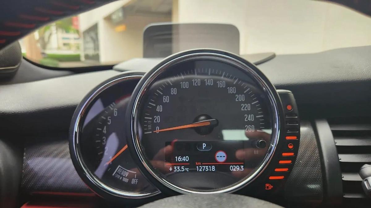 2018 COOPER S ( JCW) || FULLY LOADED || full agency services || Original paint-12-12