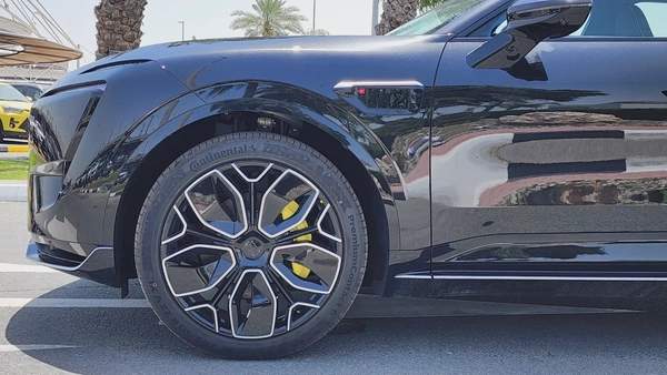 AVATR 11 SPORT