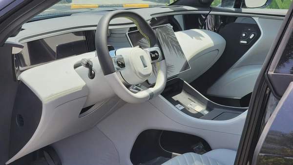 AVATR 11 SPORT