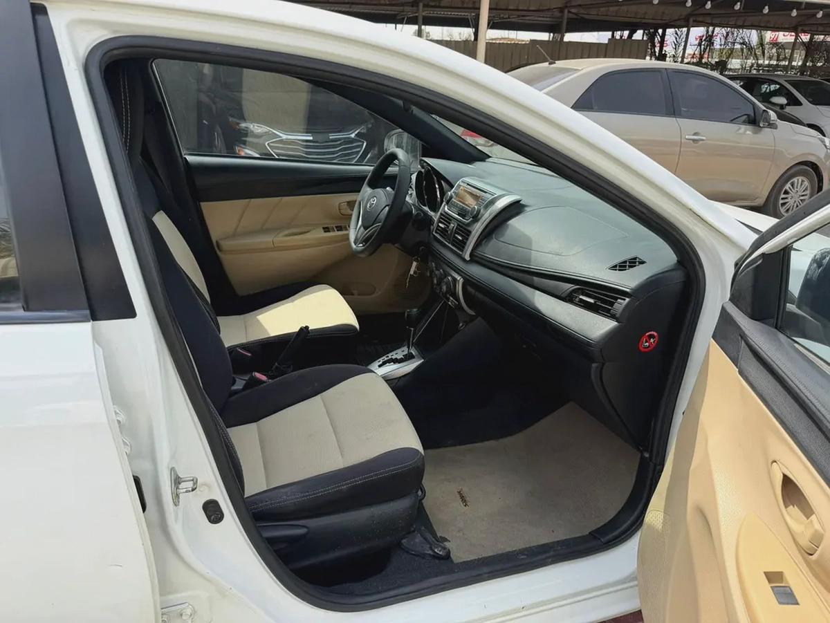 TOYOTA YARIS HB KM IS NOT GENUINE-9-9