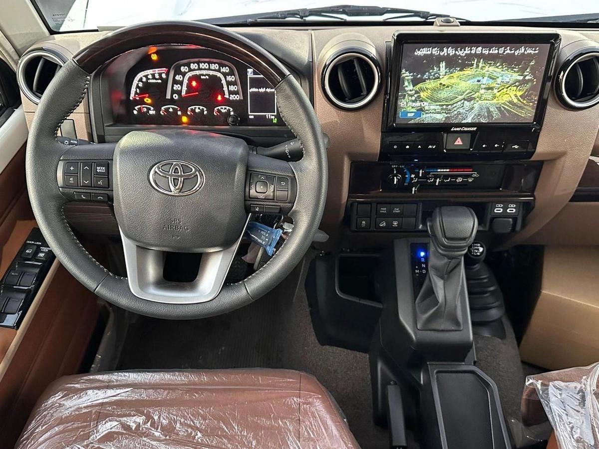 Toyota Land Cruiser 70 LX 2.8L LX 2.8L-11-11