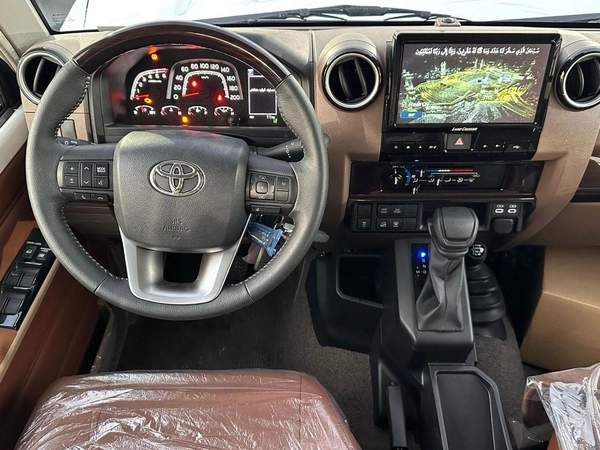 Toyota Land Cruiser 70 LX 2.8L LX 2.8L