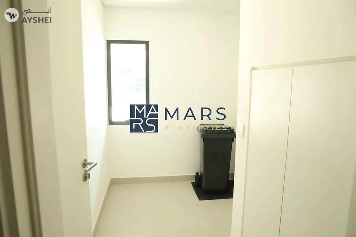 Modern Home with Beautiful Features β A Must-See!-5-5