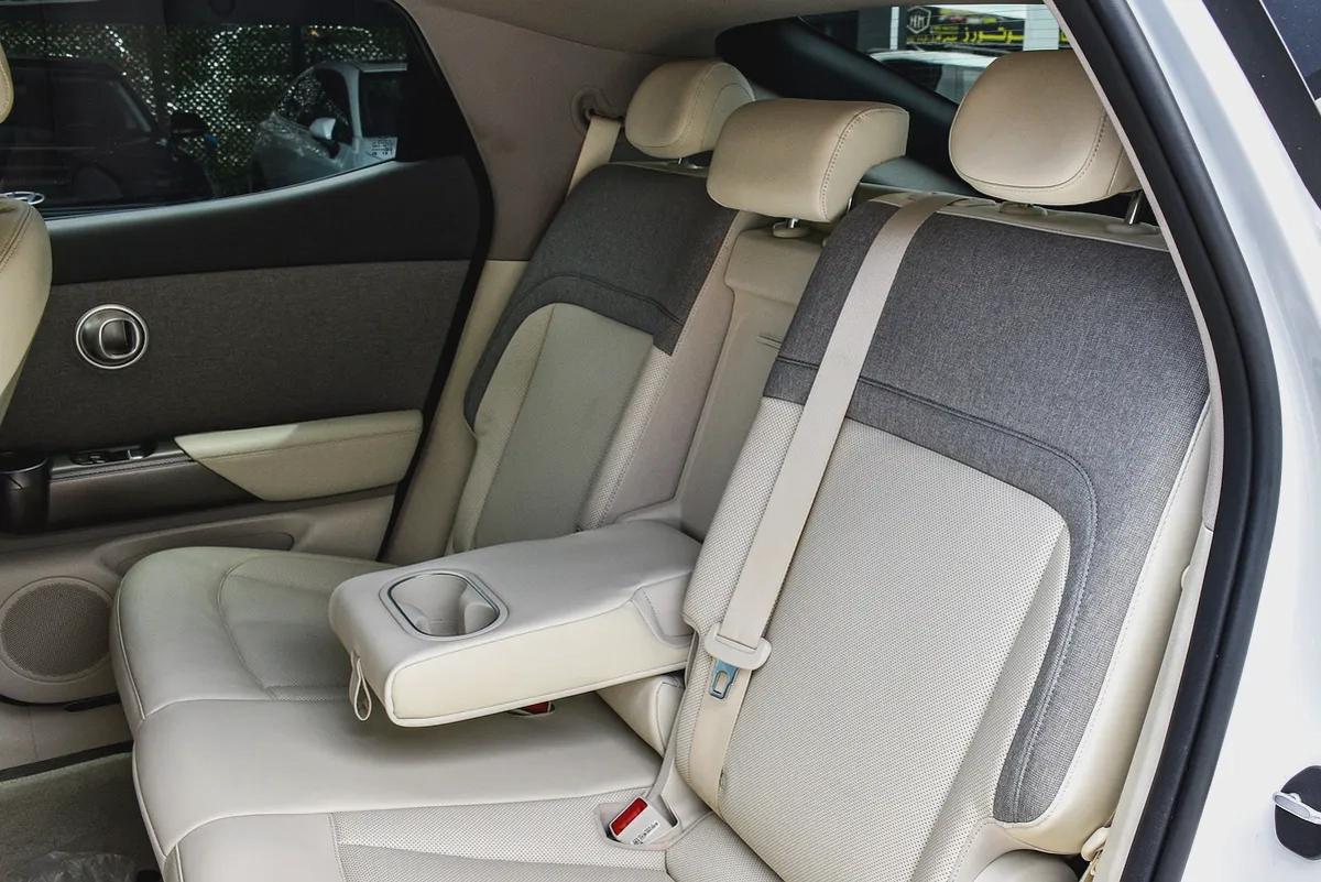 Genesis GV70 Electric 2022 | Korean Specs | Clean Title | 26K KM | White | جينسس GV70 كهرباء 2022-8-8