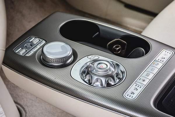 Genesis GV70 Electric 2022 | Korean Specs | Clean Title | 26K KM | White | جينسس GV70 كهرباء 2022