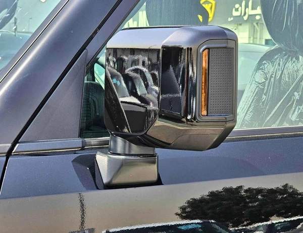 Toyota Prado ALL ROUNDER / MID OPTION / 2.4L PETROL V4 / LETHAER WITH DRIVER PWR SEAT / COOL BOX