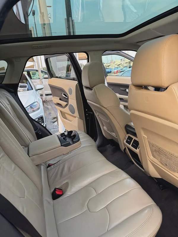 لاند روڤر EVOQUE موديل 2012 خليجى بانوراما فل اوبشن بحاله الوكاله